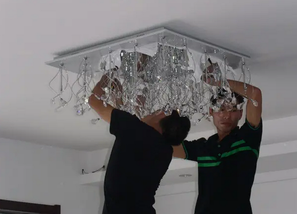 家具安裝：燈具安裝有哪些要求？燈具品牌介紹